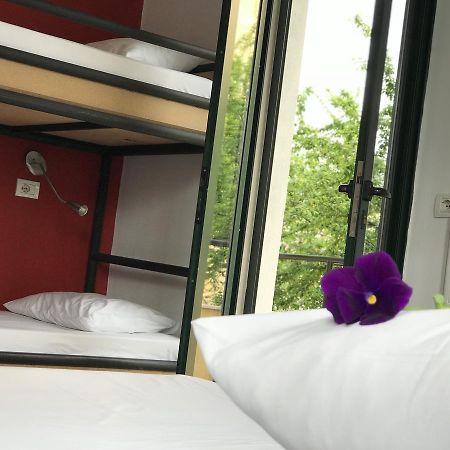 Destil Hostel 地拉那 外观 照片