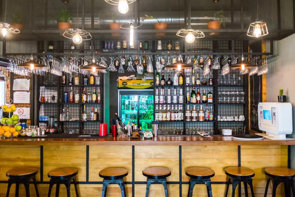 Destil Hostel 地拉那 外观 照片