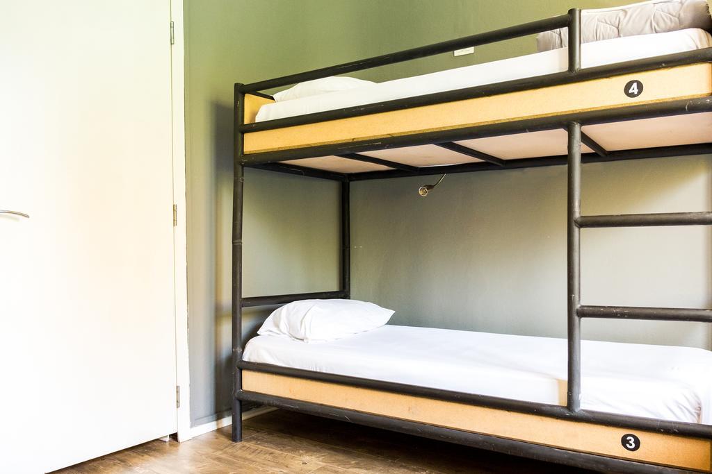 Destil Hostel 地拉那 外观 照片