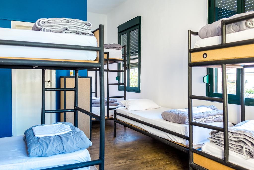 Destil Hostel 地拉那 外观 照片