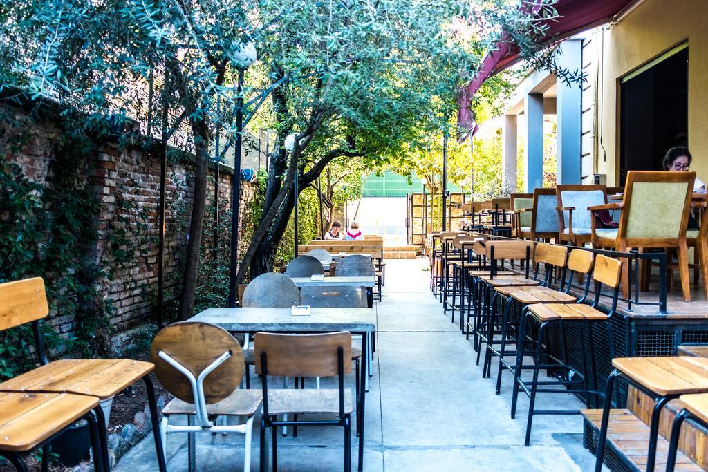 Destil Hostel 地拉那 外观 照片