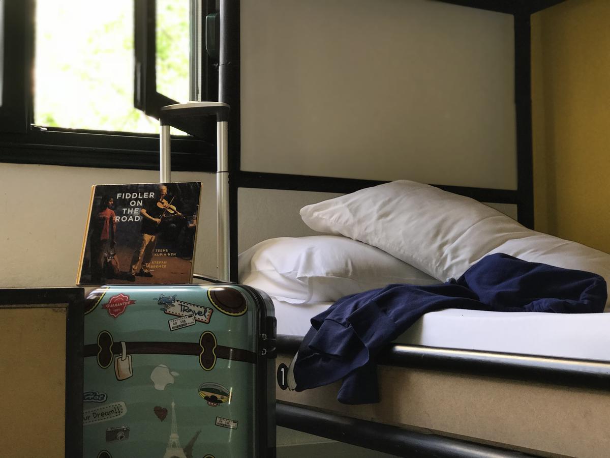 Destil Hostel 地拉那 外观 照片
